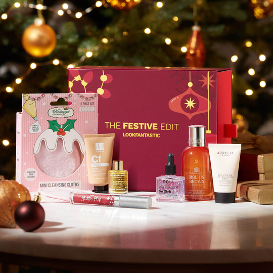 LOOKFANTASTIC Festive Edit Limited Edition Beauty Box (arvoltaan yli 100€)